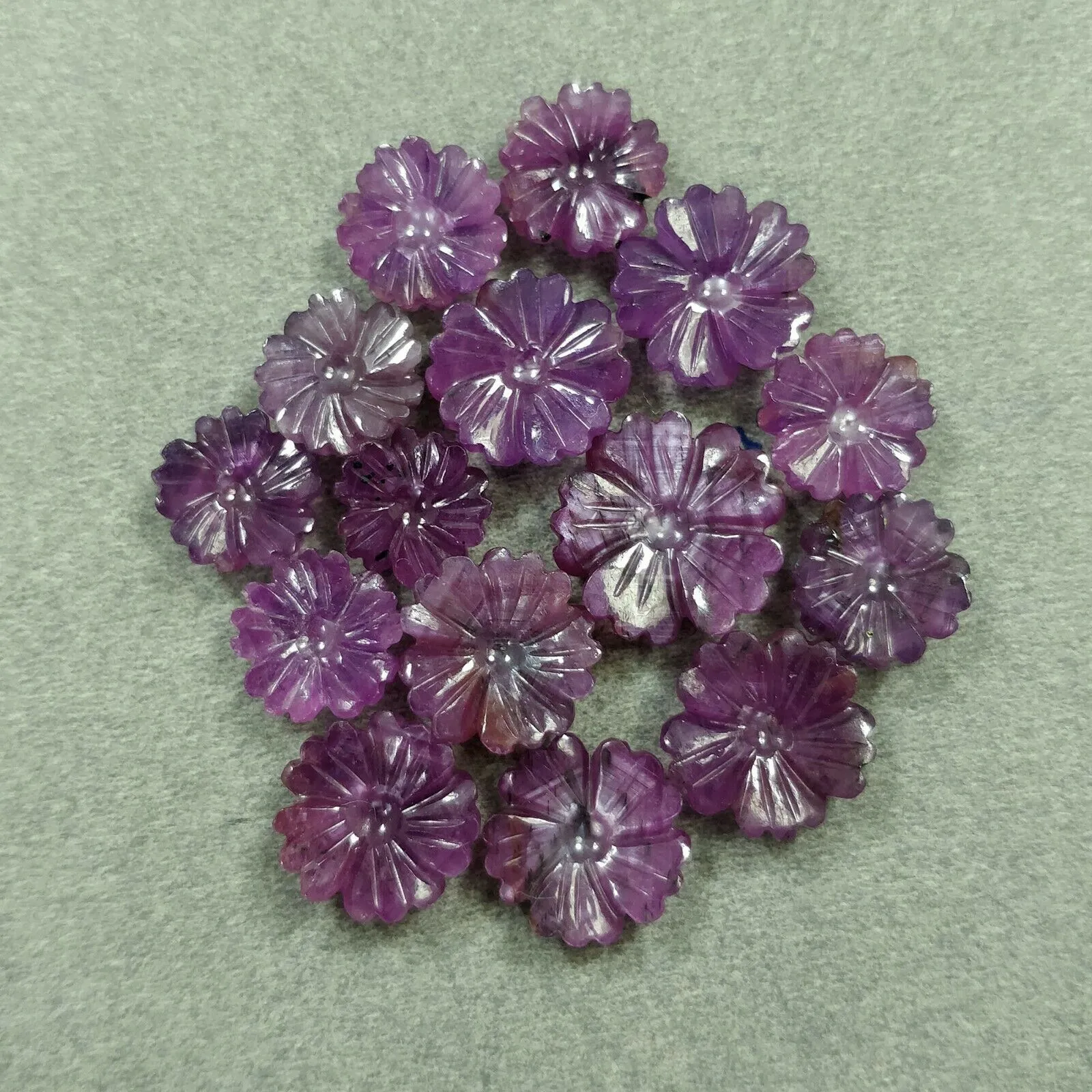 65.35cts Natural Untreated PURPLE VIOLET SAPPHIRE Gemstone Hand Carved FLOWER Round Shape 10.5mm - 14mm 15pcs Lot For Jewelry