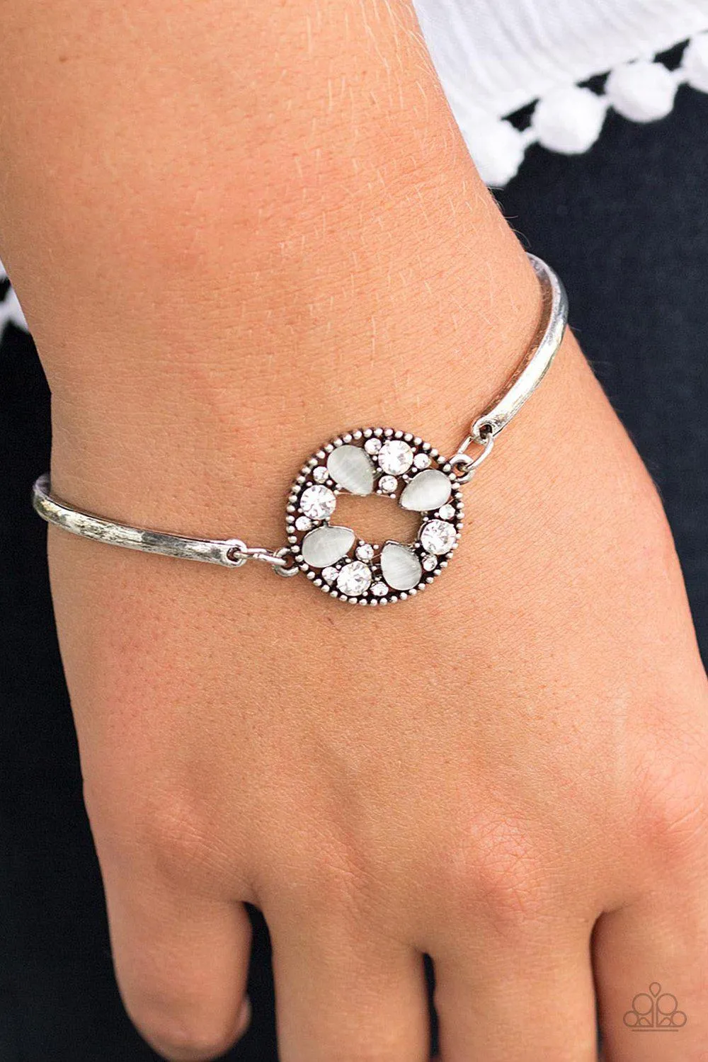 A Moonwalk In The Park White Moonstone Bracelet - Paparazzi Accessories