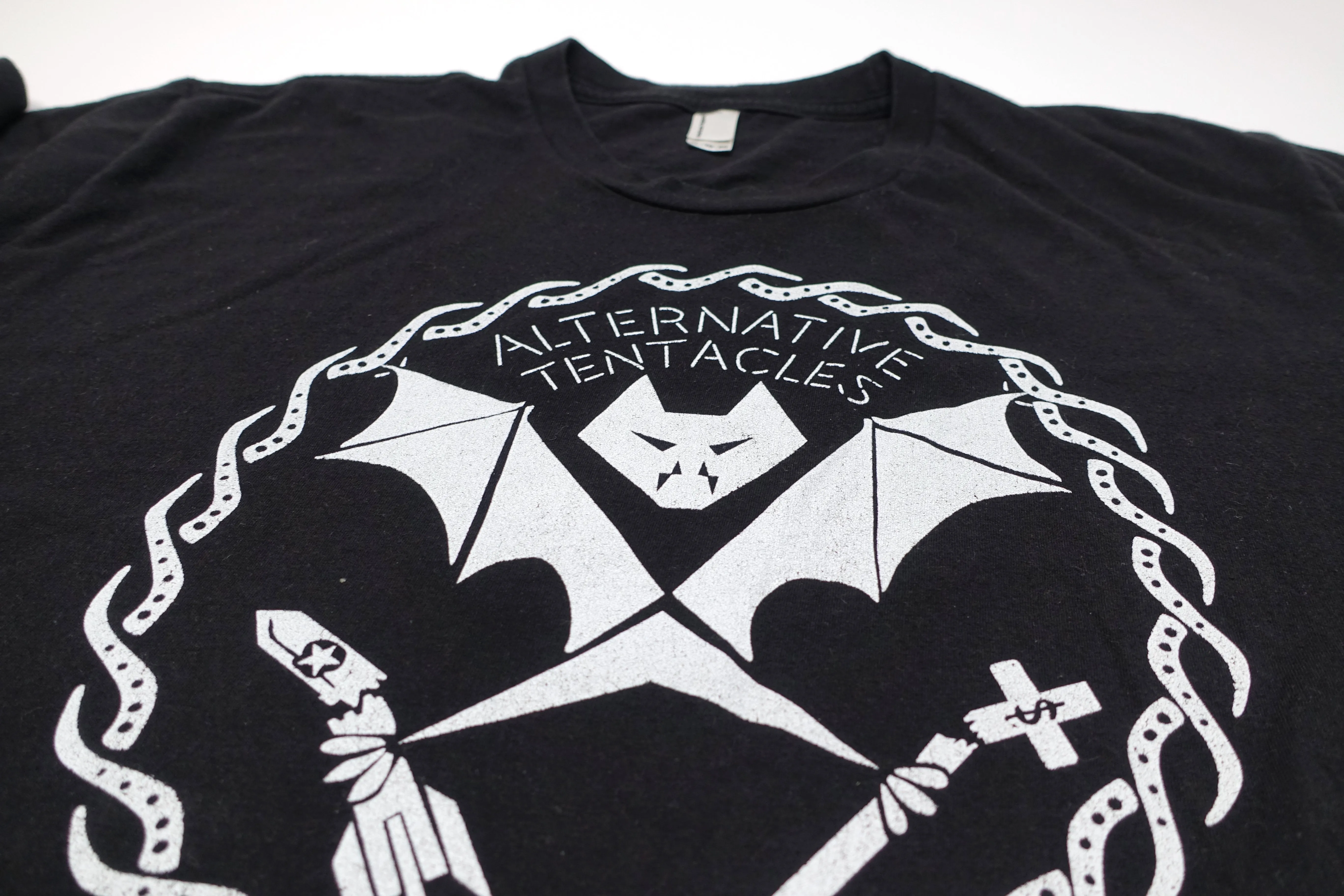 Alternative Tentacles ‎– Winston Smith Bat Logo 00's Shirt Size XL