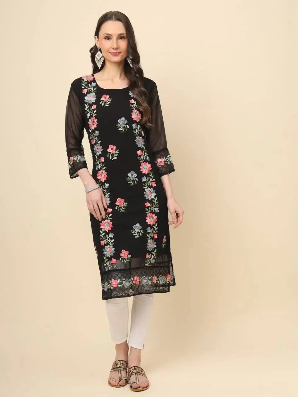 Beautiful Women's Lucknow Chikankari Kurti