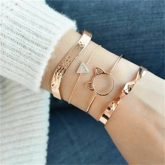 KISS WIFE 5Pcs/Set Fashion Punk Gold Chain Moon Leaf Crystal Geometry Open Bracelet Set Women Charm Beach Jewelry A Direct Sale