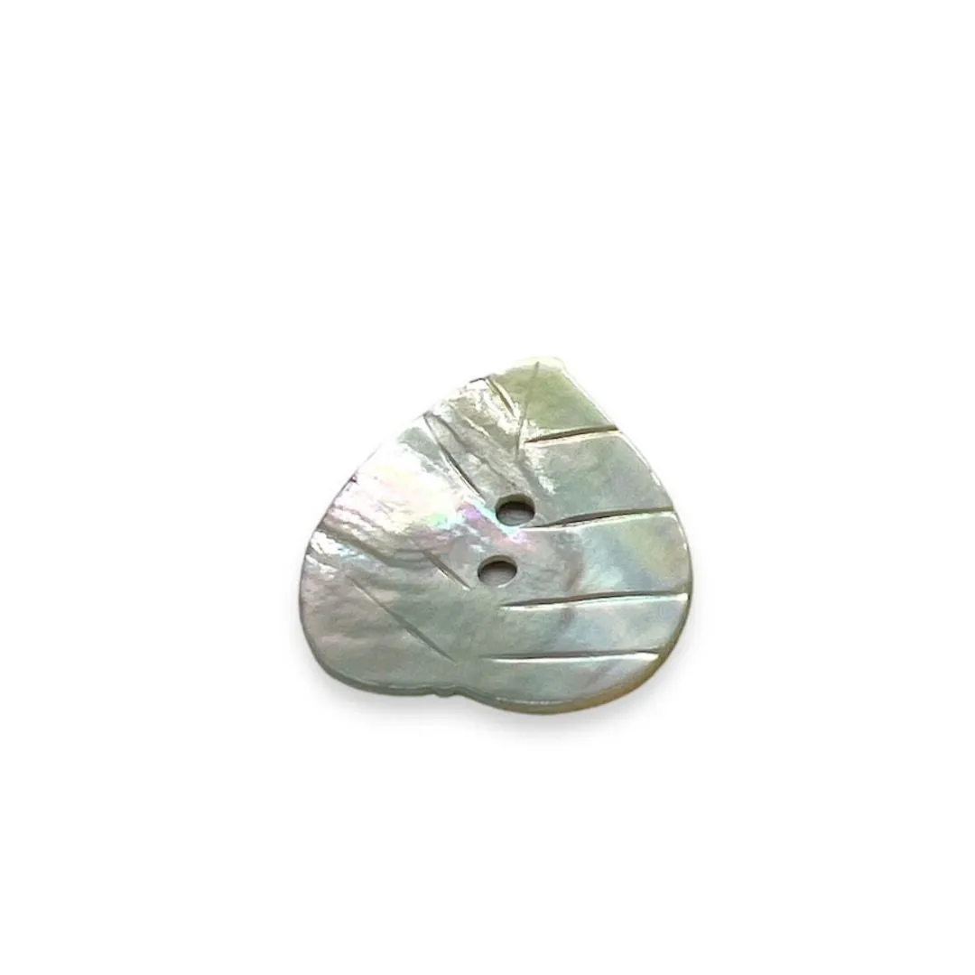 Leaf-shaped Mother-of-pearl Button- Art. G122 - Gafforelli Srl