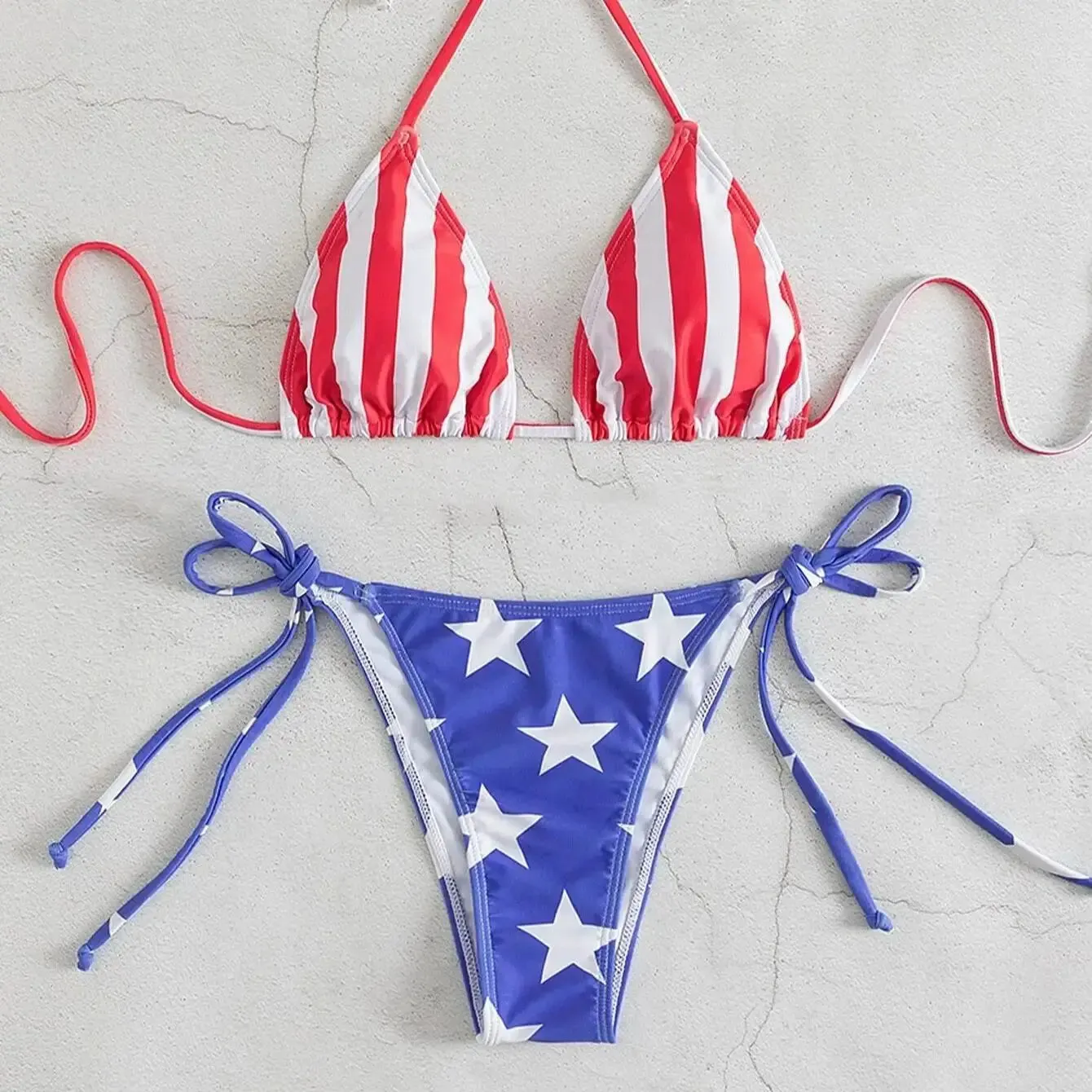 Liberty Love Bikini mit USA-Flagge