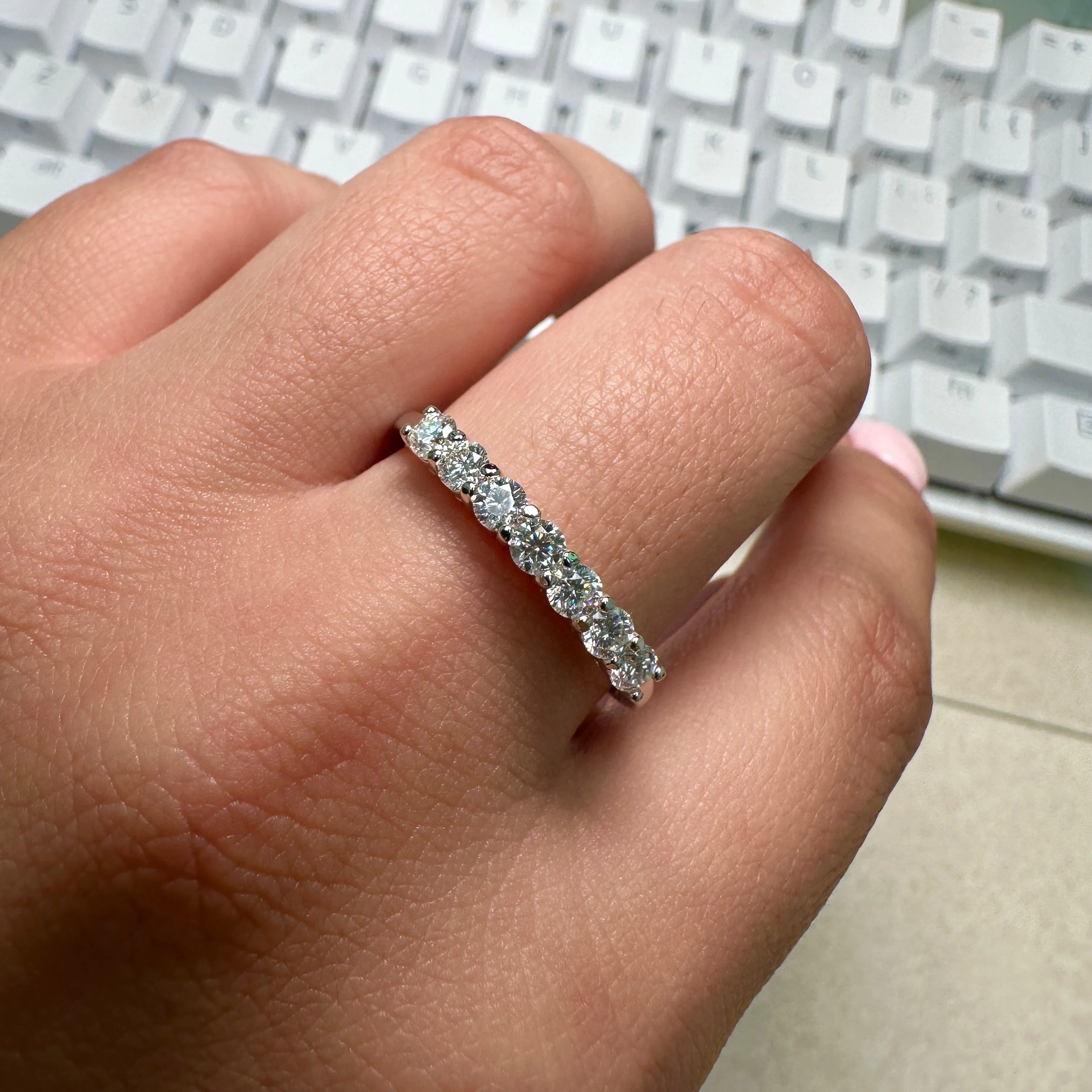 LIZ MOISSANITE BAND