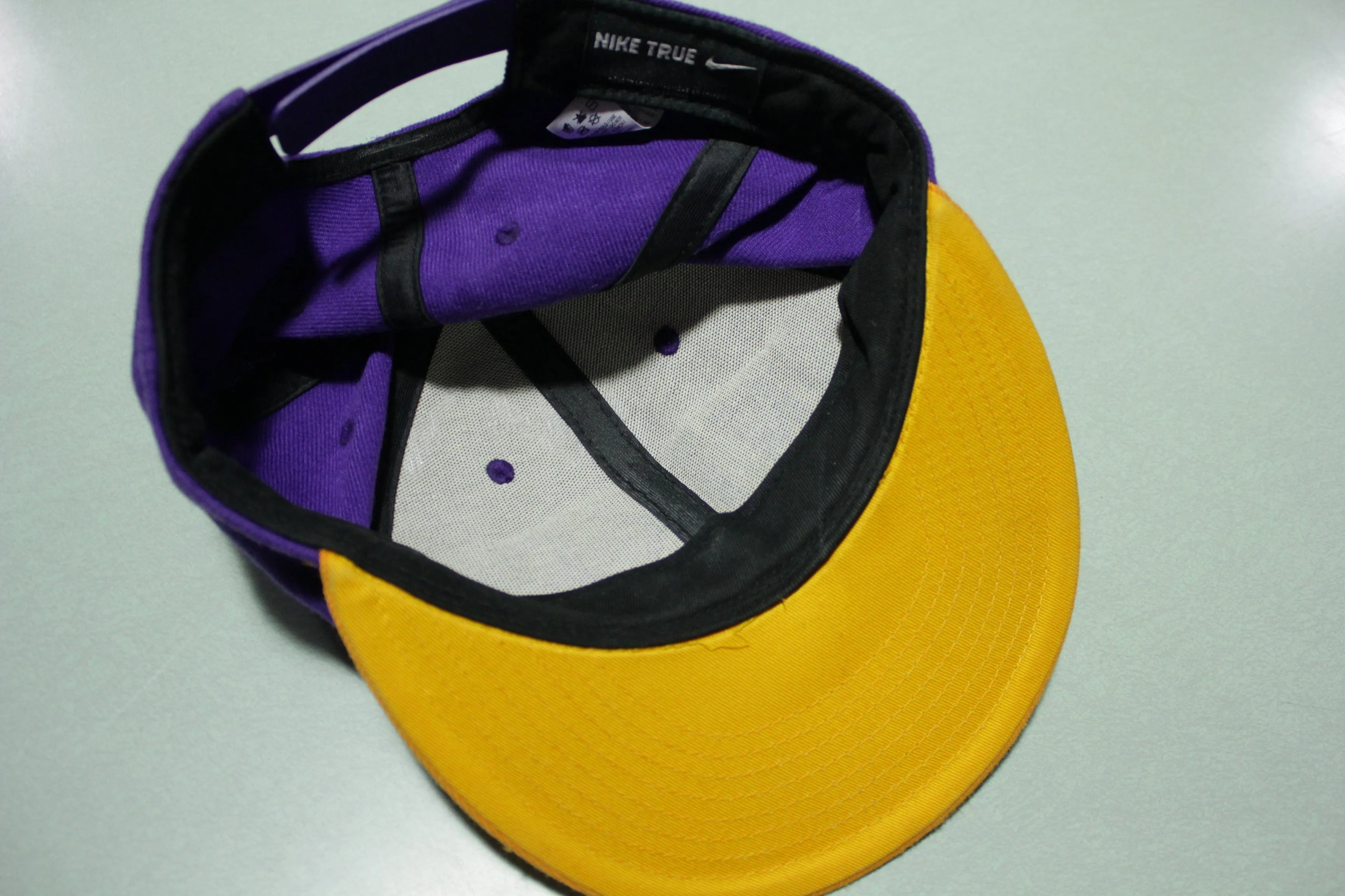 Nike True Lakers Colors 00's Adjustable Snap Back Purple Yellow Spellout Swoosh Hat