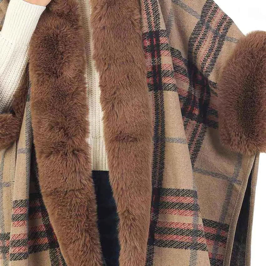 Plaid Pattern With Solid Faux Fur Trim Edge