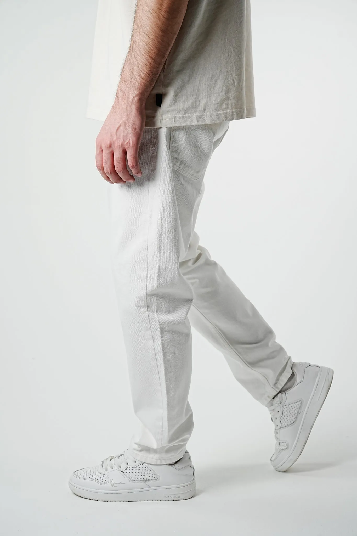 Premium White Relaxed Fit Jeans