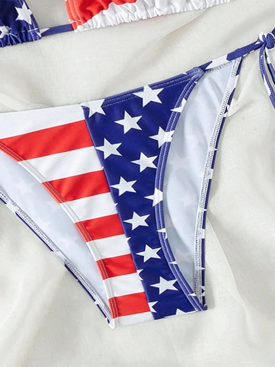 Starlet – Gestreifter Bikini mit amerikanischer Flagge