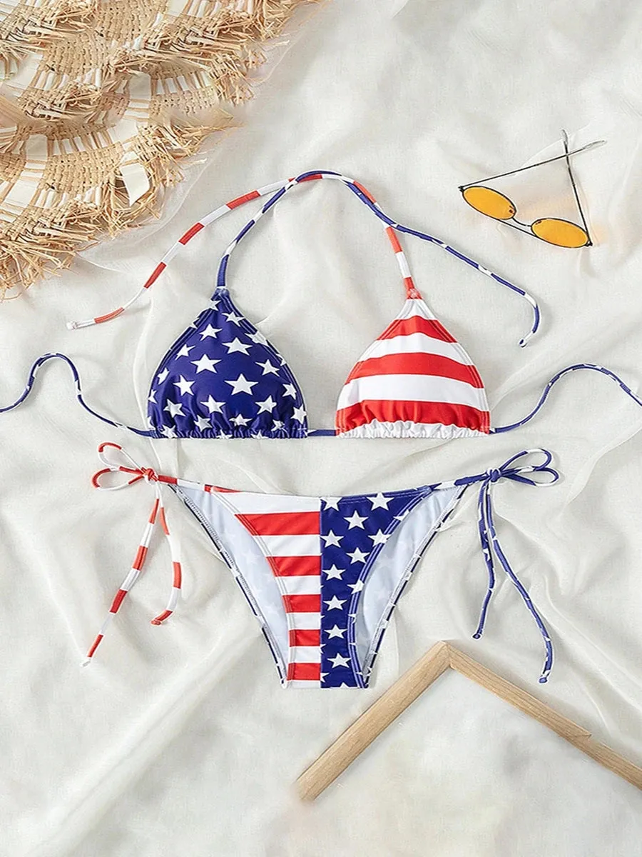 Starlet – Gestreifter Bikini mit amerikanischer Flagge