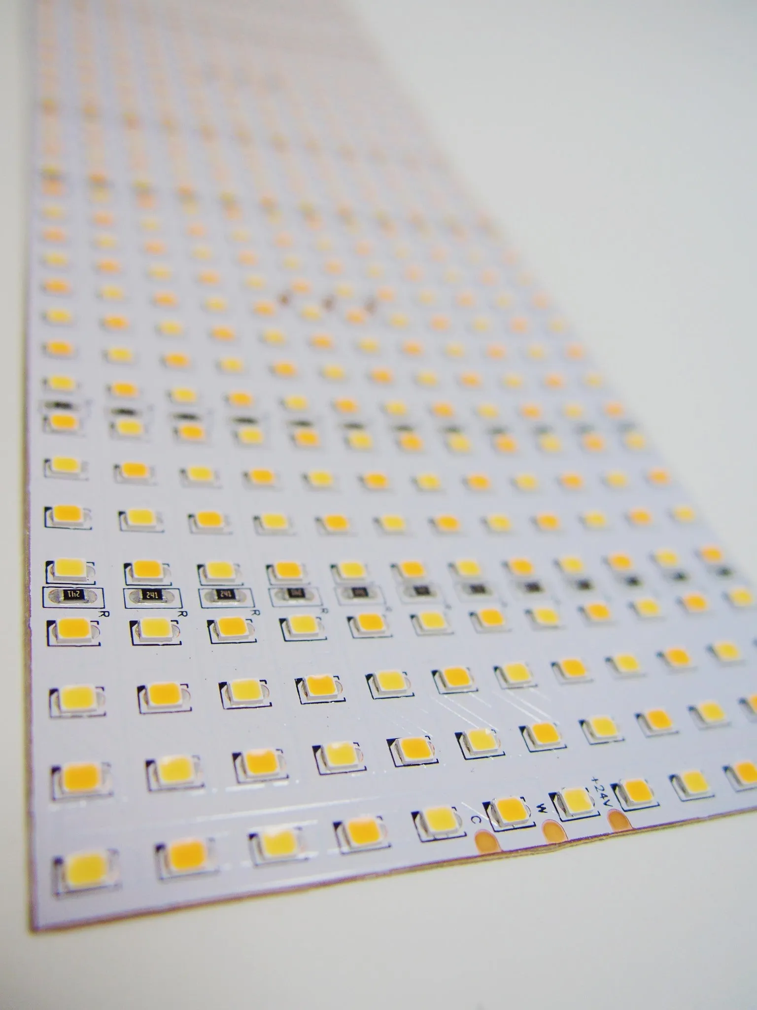 SunWave CRI 98 Multirow Tunable White LED Flexible Panel 2700K-6500K