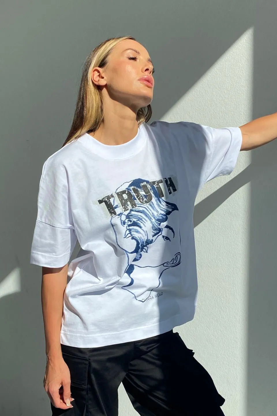 T-shirt damski oversize TRUTH - biay