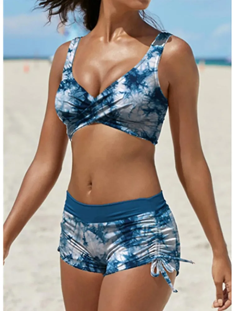 Wunderschöner Shorts-Bikini mit Camouflage-Print